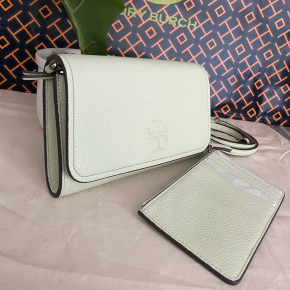 New✨authentic tory burch thea flat tory burch croasbody  (mint green color) - Picture 2 of 16